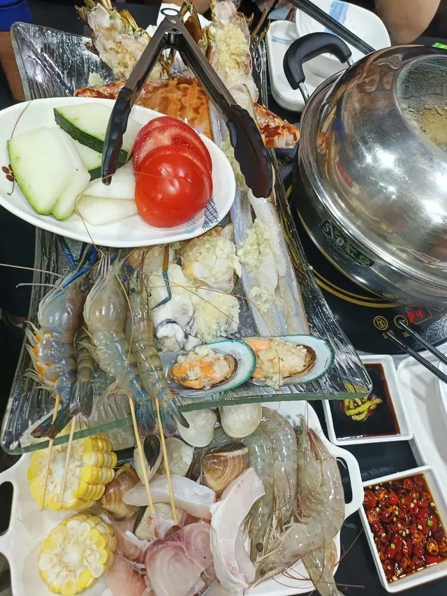 蒸氣海鮮拼盤