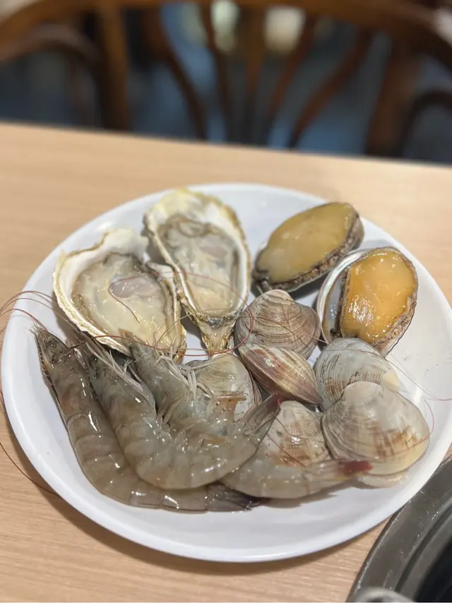 生蠔、鮑魚、海生蝦、貝殼