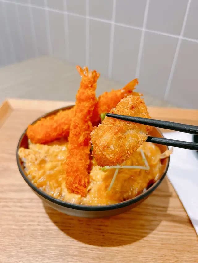 滑蛋吉列蠔拼大蝦丼