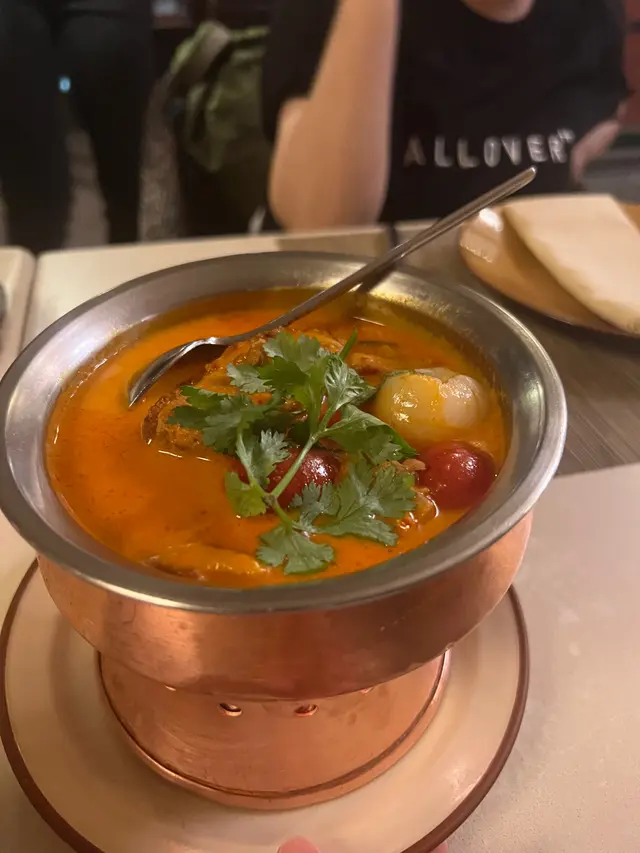 紅咖喱荔枝烤鴨