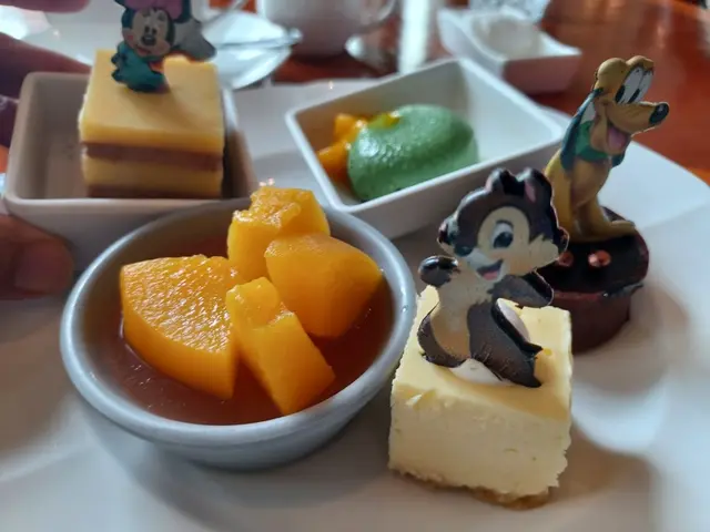 款款都好精美。入口甜而不膩。