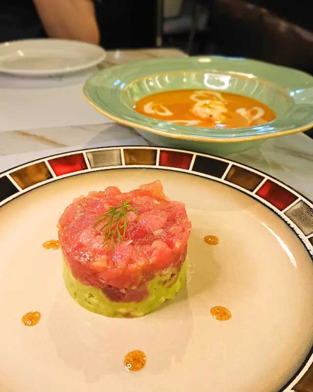 吞拿魚牛油果韃靼