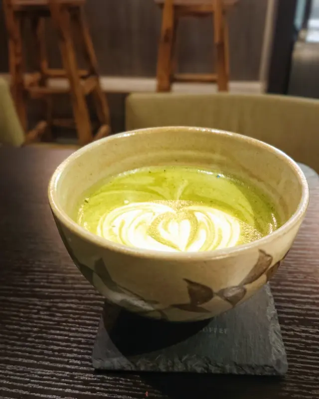 熱抹茶拿鐵