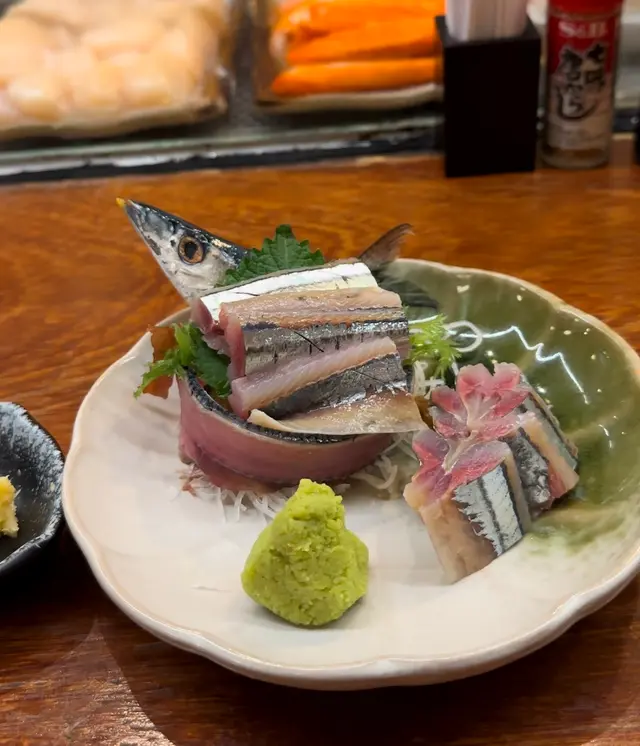 秋刀魚刺身