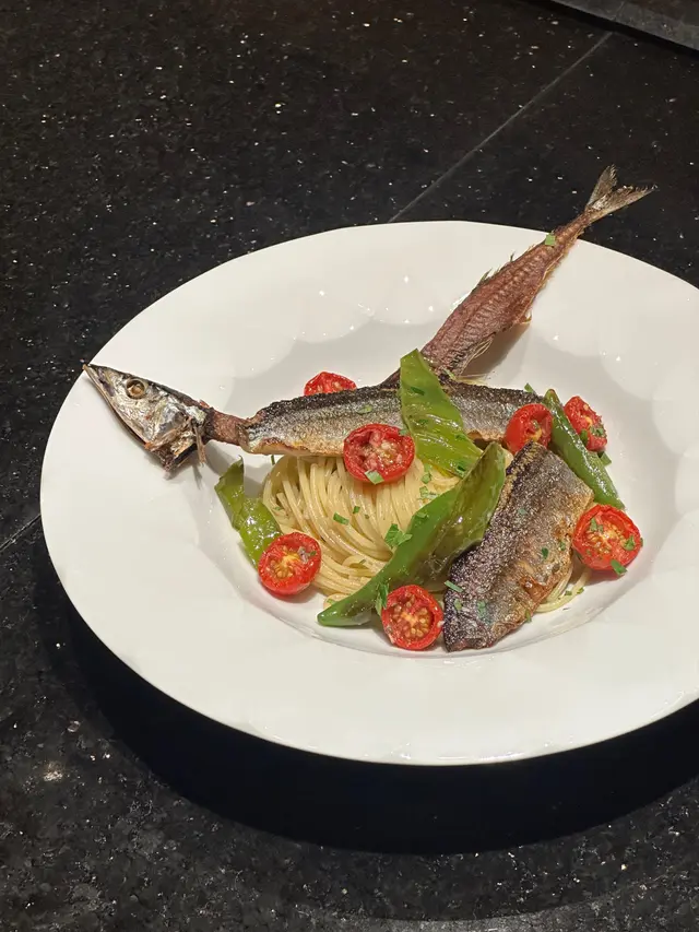 Sanma  pasta  