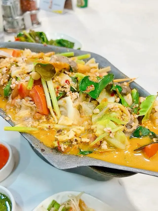 冬陰功明爐烏頭魚