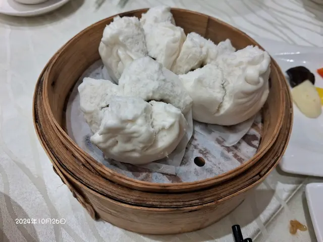薑汁雞包仔(中)