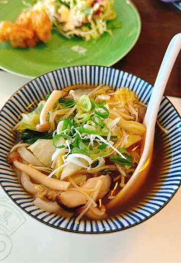 Vegetables Noodle  in  Soup