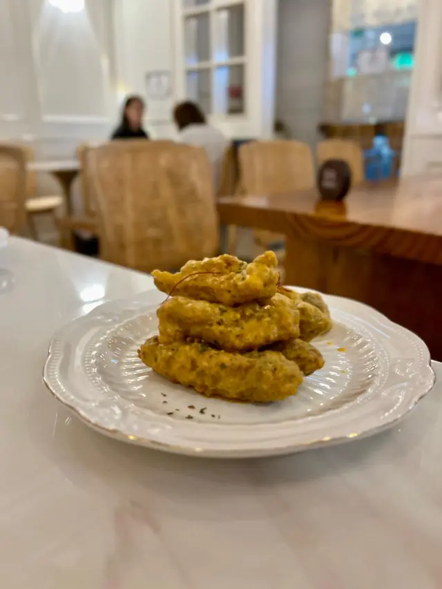 金沙咸蛋王單骨雞翼(8件)