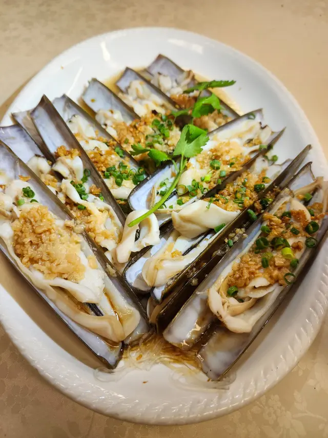 蒜蓉粉絲蒸蟶子皇