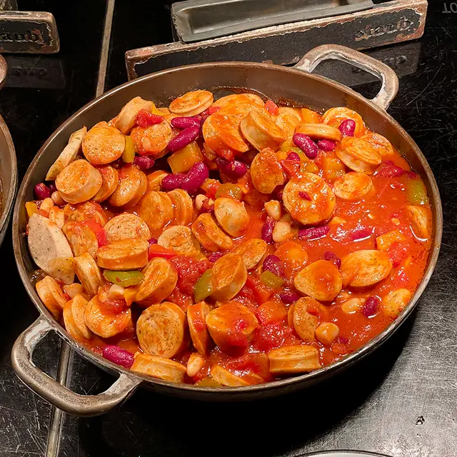 慕尼黑腸配紅白豆