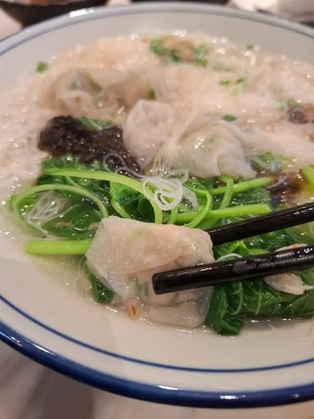 莆田扁肉湯米粉