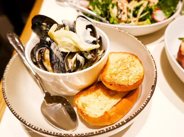 White Wine Mussels