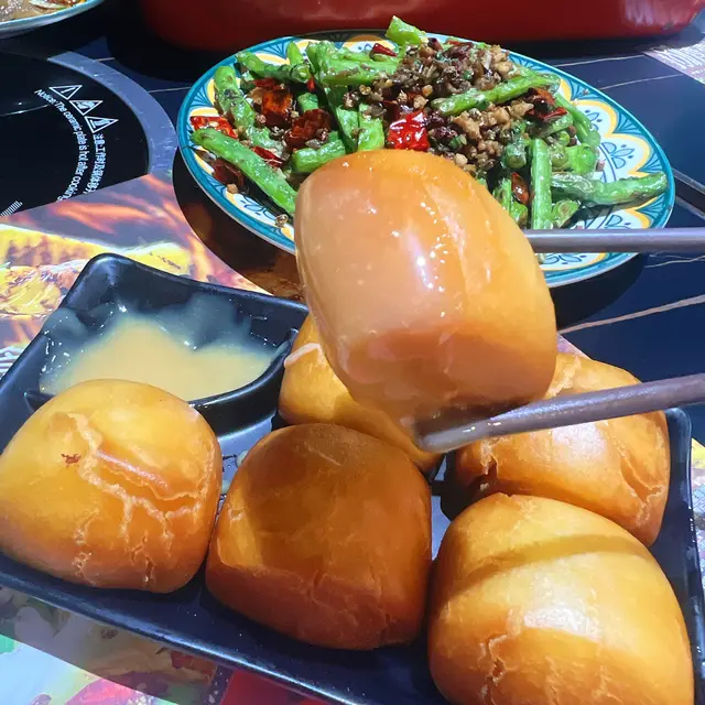 炸小饅頭