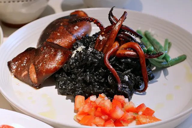 lunch menu with daily soup or  salad and drink