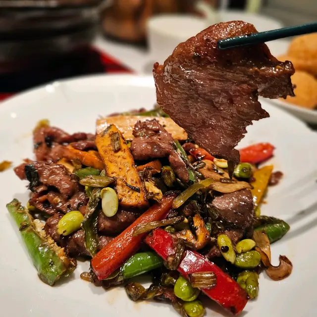 杭椒毛豆炒牛肉