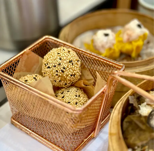 黑白擂沙芝麻球