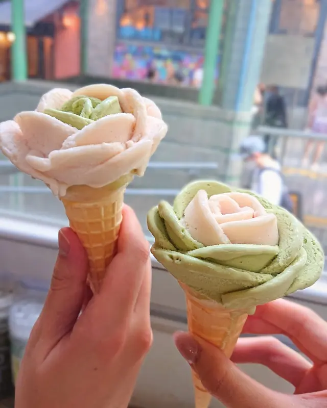 Handcrafted Gelato Rose