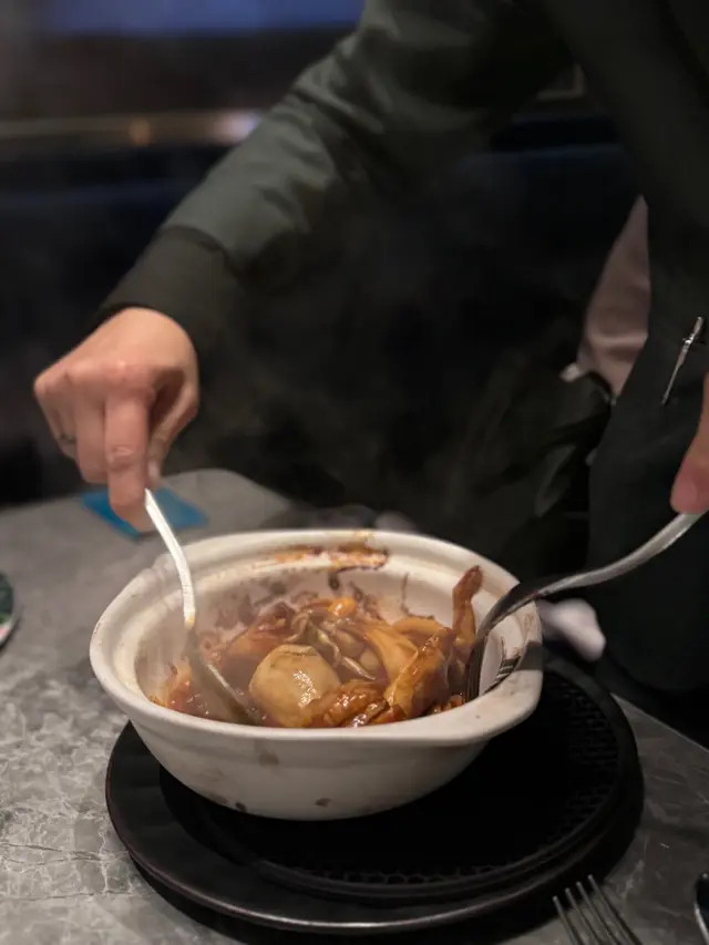 茅台鮮蠔屈雞煲