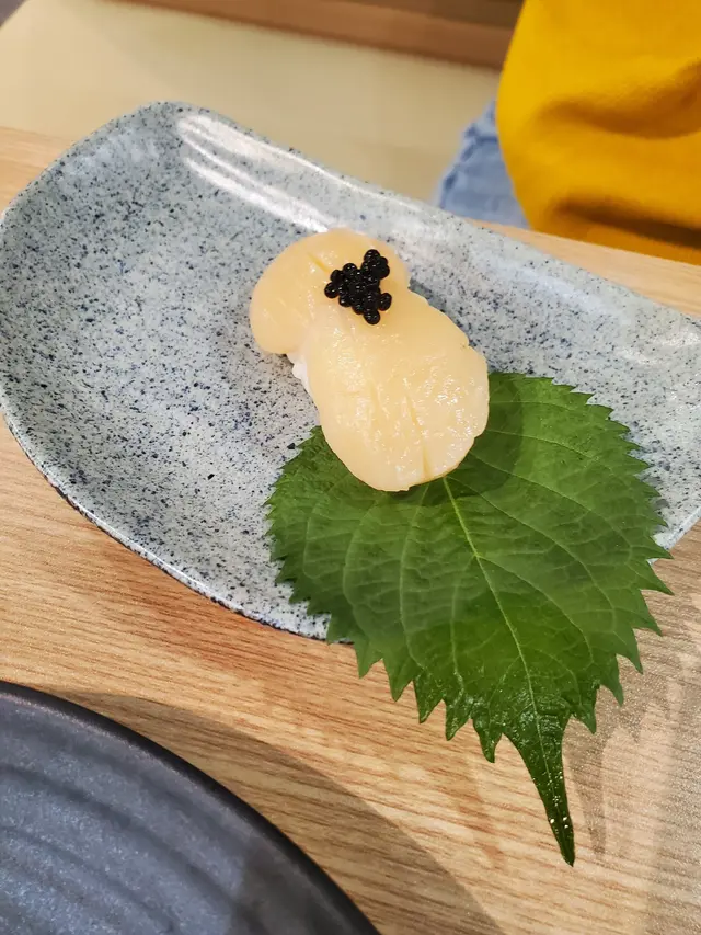 魚子醬一陣松露味,帶子完全冇帶子味