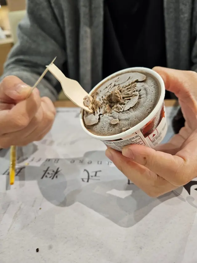 預早10-15分鐘解凍食(Staff解釋早幾日有人反映雪櫃唔夠凍,所以放少左貨)