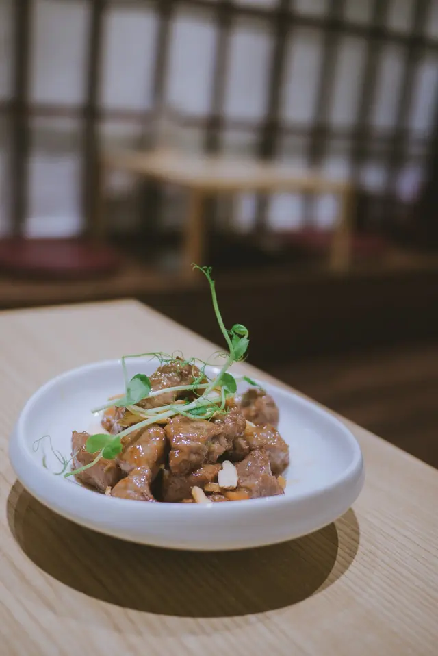 蒜香一口和牛粒