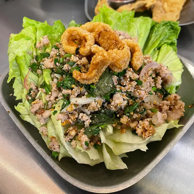 生菜包香葉豬肉碎