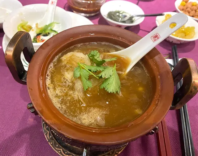 潮州紅燒花膠魚翅