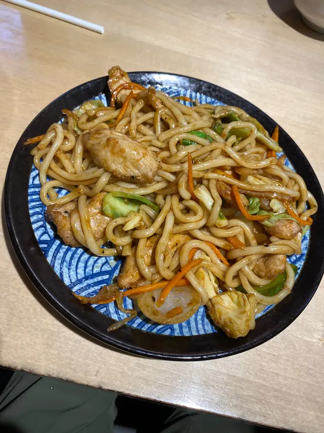 豬頸肉同烏冬都唔入味 #豬頸肉 #烏冬 #炒烏冬