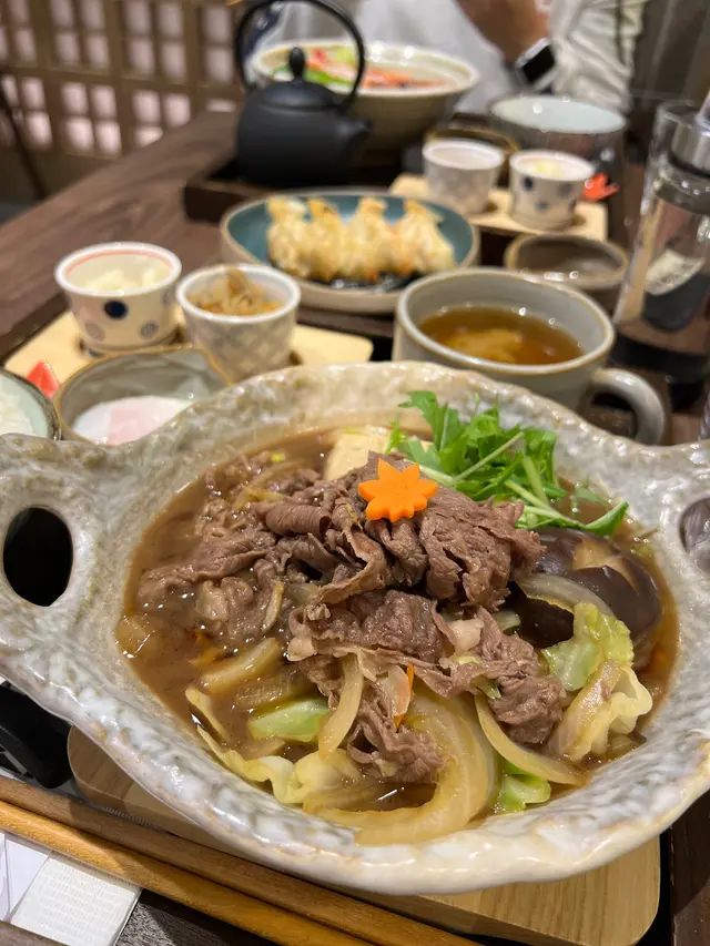 和牛肉壽喜燒定食