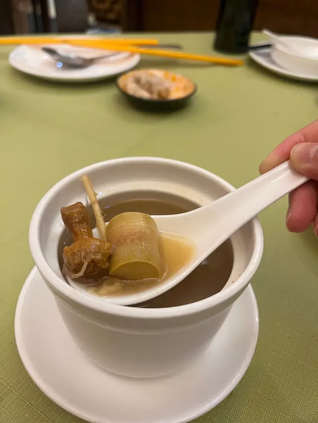 姬松茸雪梨養生湯