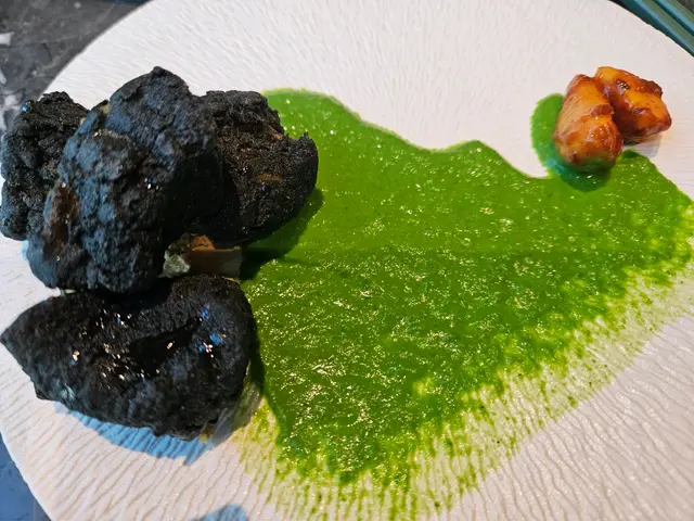 外型好似食炭咁🤭其實都好香口，不過我嫌比較熱氣，同埋好似皮較多