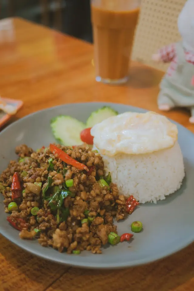 香葉肉碎煎蛋飯