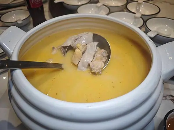 招牌胡椒豬肚雞湯
