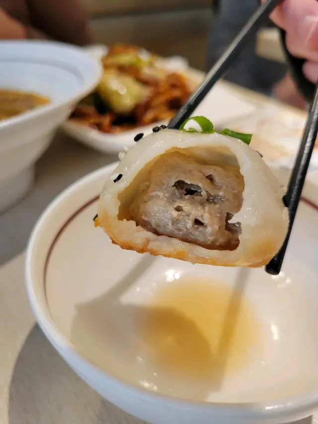 堅信號生煎飽