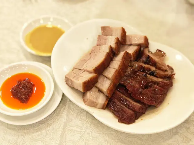 叉燒和燒腩仔雙拼