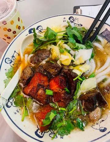🍜🐮🌿清汤牛丁红烧牛肉粉