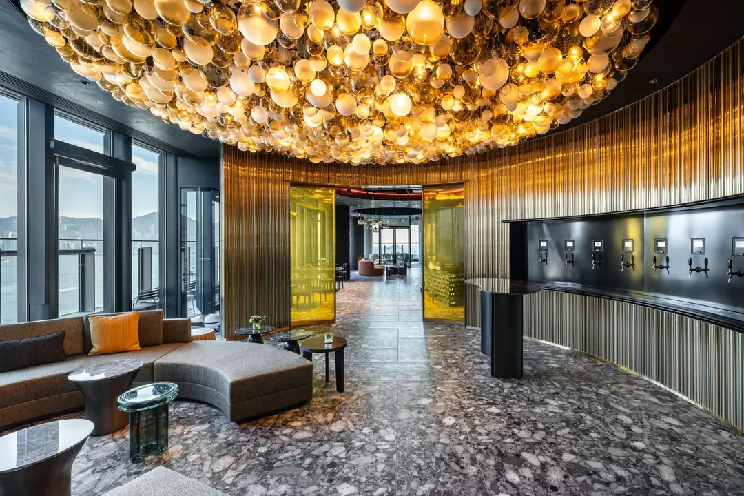 High Bar by Mak's Beer