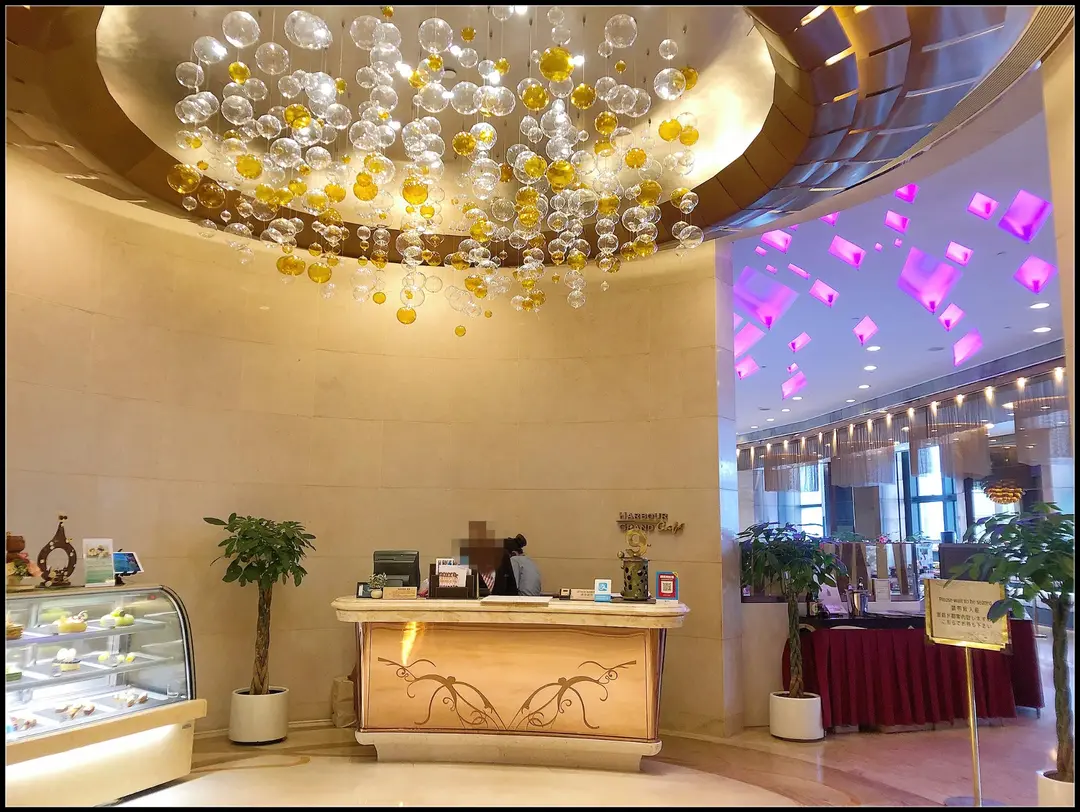 Harbour Grand Café