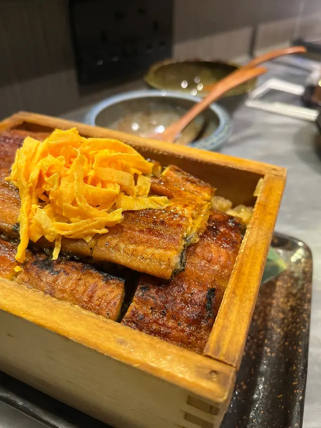 岡柳川名物蒸鰻魚飯