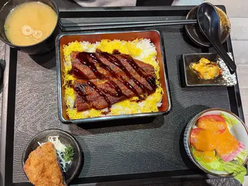 鳗鱼饭定食（午餐）