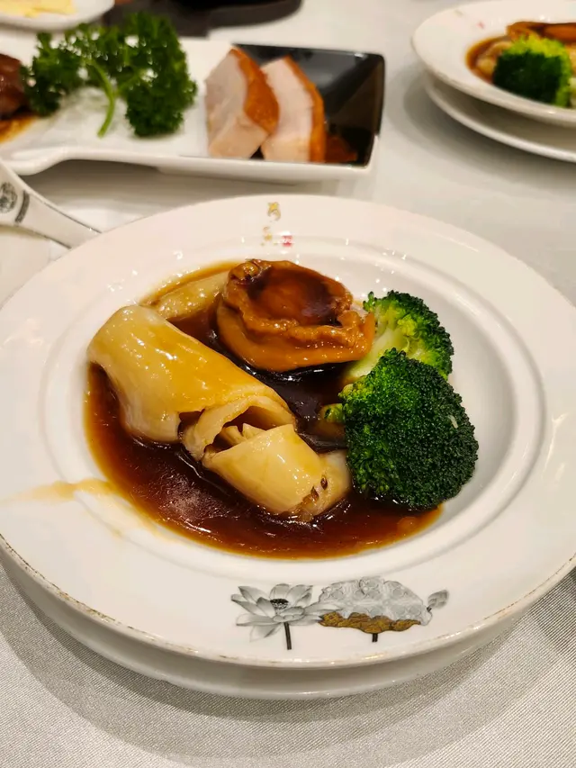 鮑魚配花膠