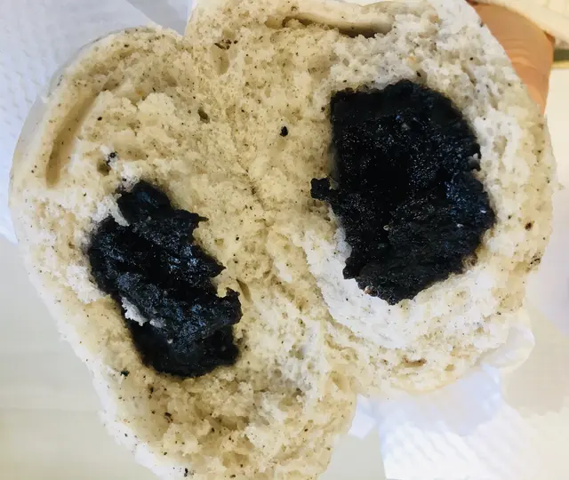 黑芝麻糖心包$6/1個