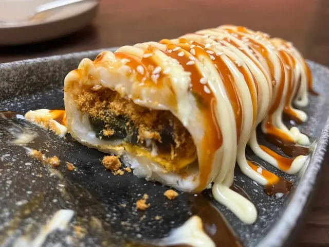 肉鬆皮蛋蛋餅