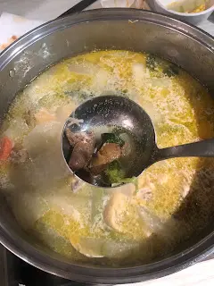 冬瓜瑤柱花膠新鮮雞湯鍋