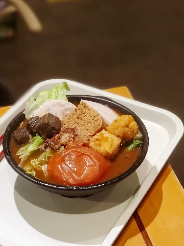蟹膏蕃茄湯檬