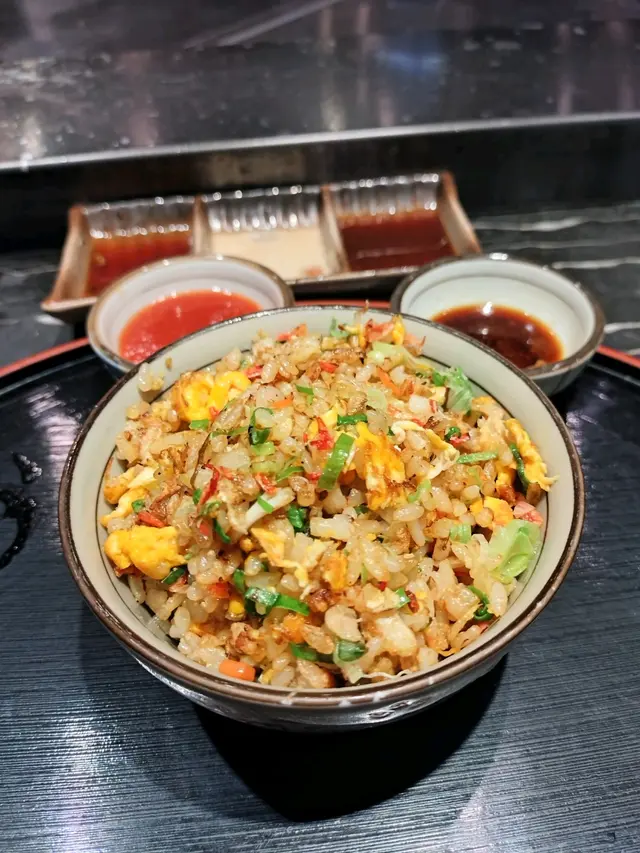 鐵板燒櫻花蝦蛋炒飯