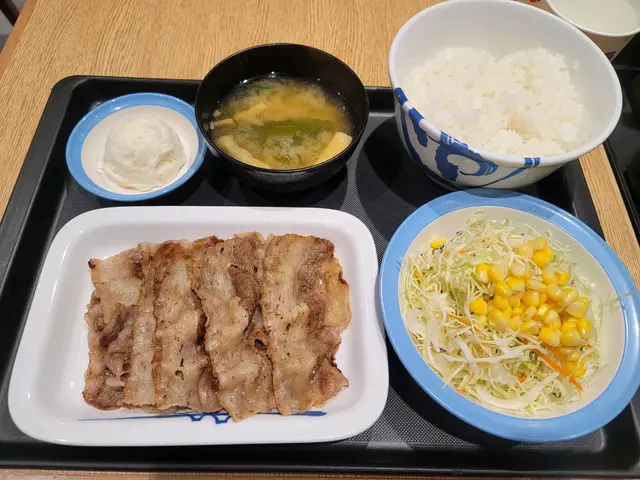 燒牛肉定食$70、薯蓉$6 
