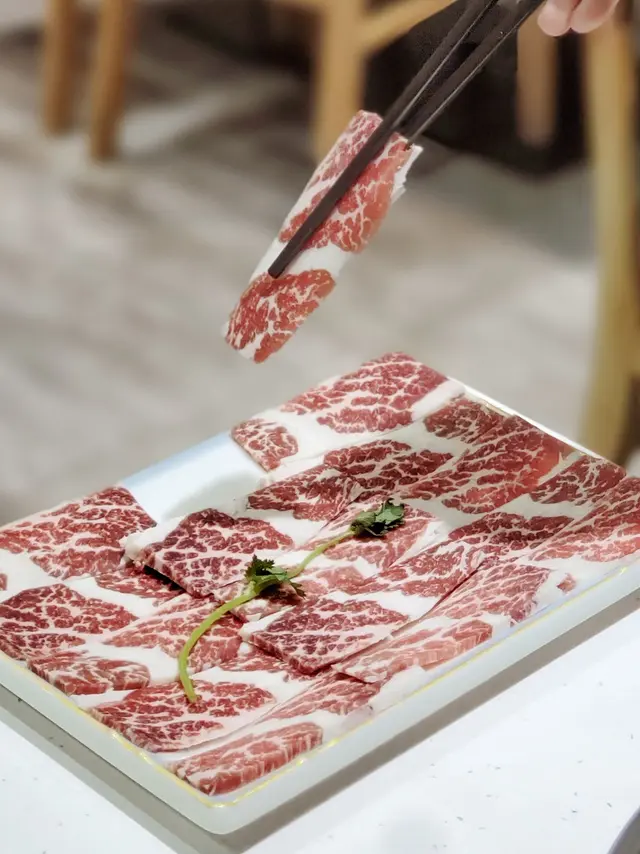 手切頂級安格斯肥牛