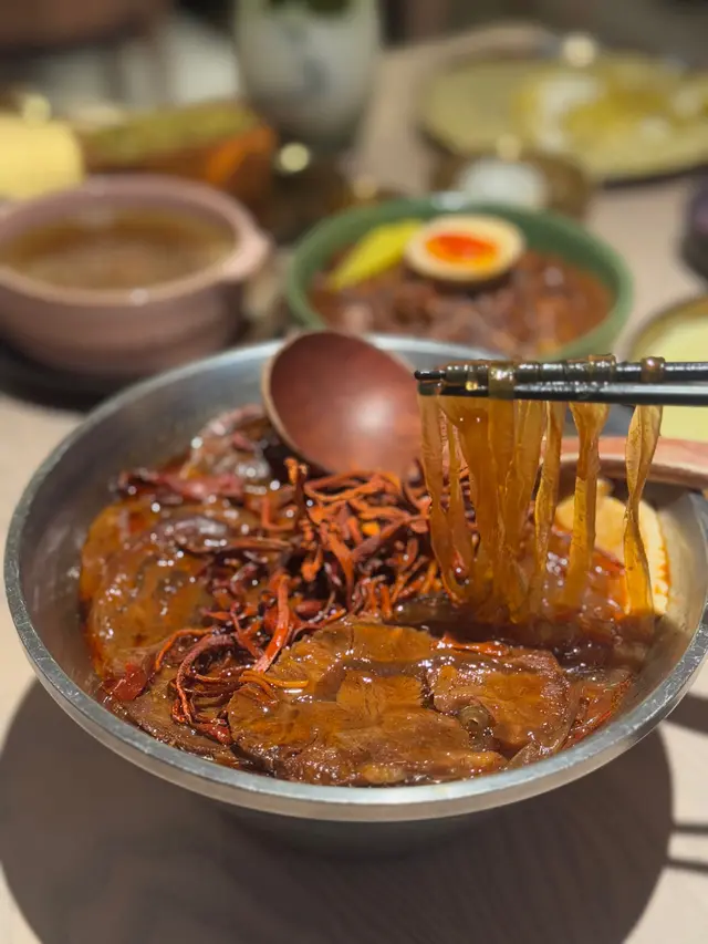 麻辣牛肉麵